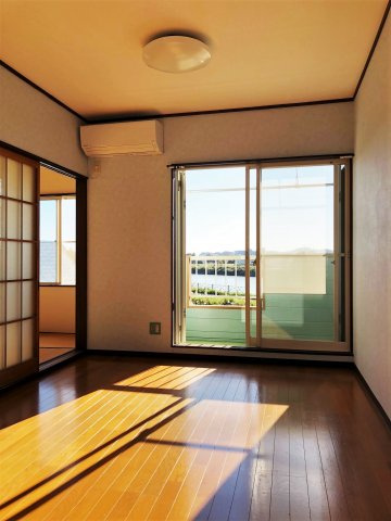 リバーサイドいすみの居間・リビング