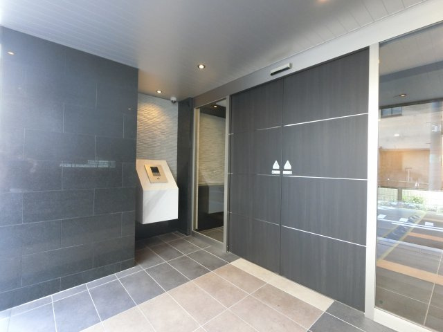 【エントランス】