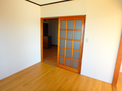 【寝室】 | ロイヤル鈴木