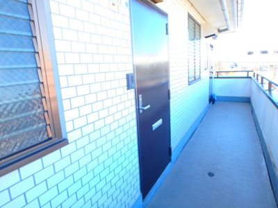 【玄関】 | ロイヤル鈴木