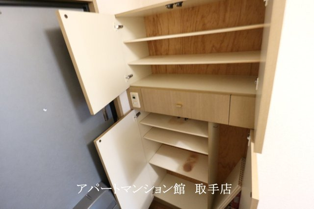 ボンシャンス一番館の収納
