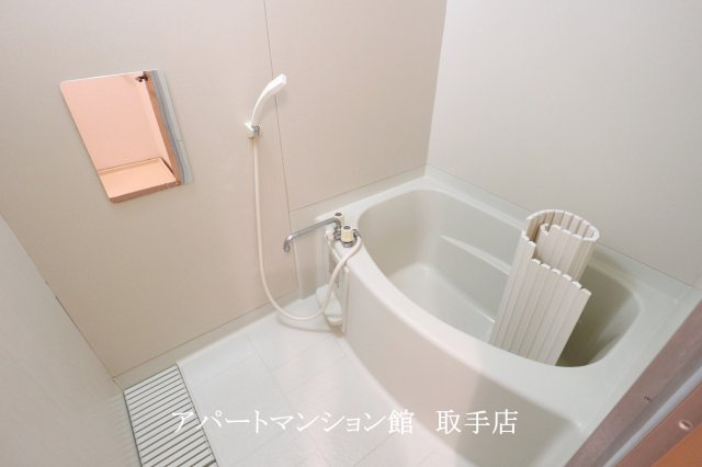 ボンシャンス一番館の浴室