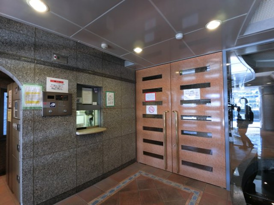 【エントランス】