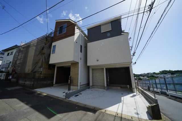 保土ヶ谷区法泉３丁目全２棟　新築戸建ての外観