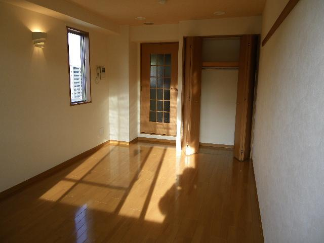 【洋室】 | Y’ｓパレス谷町