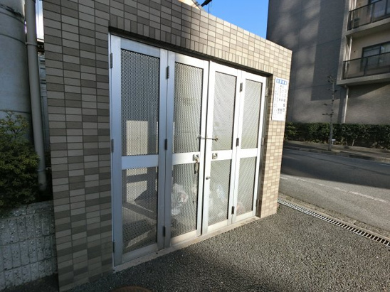 【エントランス】