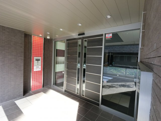 【エントランス】