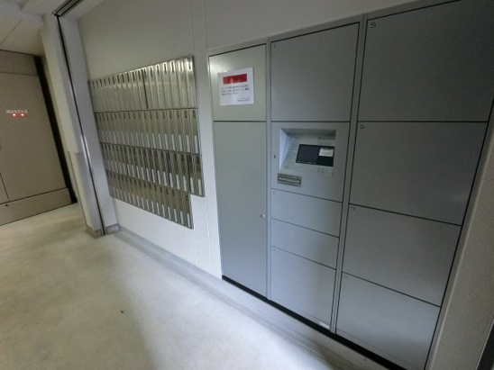 【エントランス】