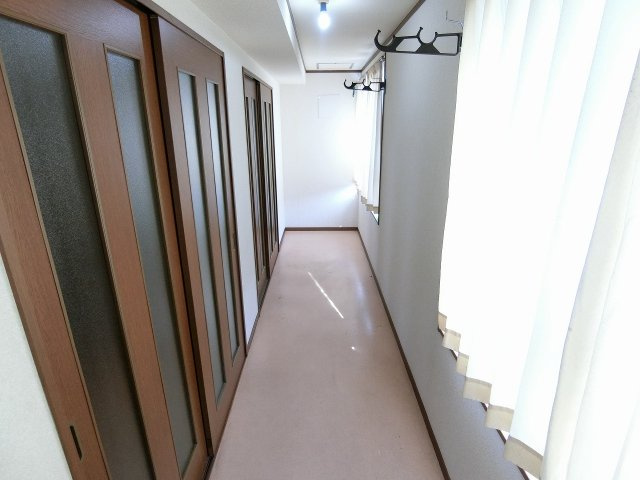 第二コーポ江頭のバルコニー|バルコニーからの眺めを楽しみながら食事をしませんか