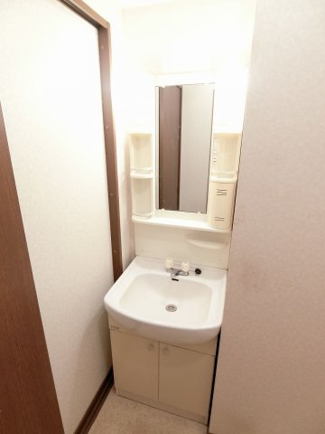 第二コーポ江頭の独立洗面台