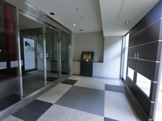 【エントランス】