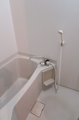 【浴室】 | コーポアルテミス | お風呂で日々の疲れを落としましょう