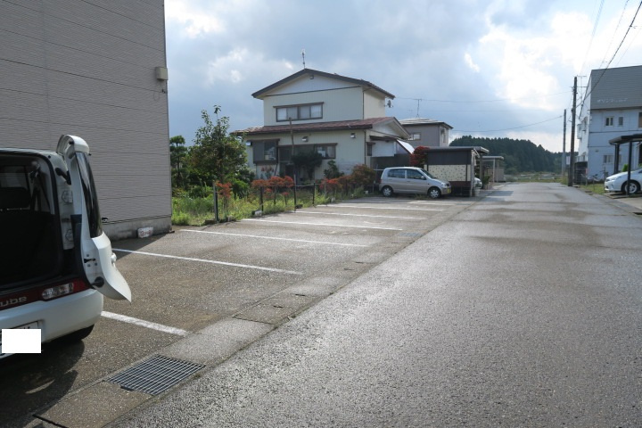 ジョリーハイツの駐車場