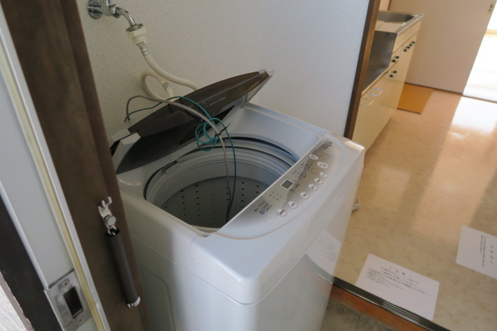 ジョリーハイツのその他|洗濯機付きです