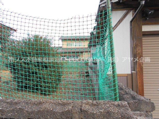 荊沢　売地　上物ありの外観|南側境界状況