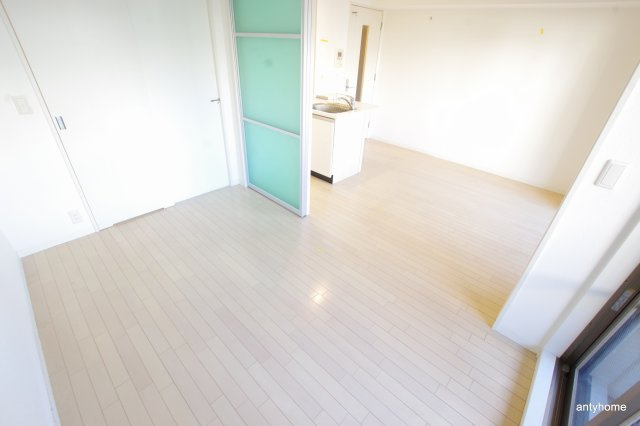 CITY SPIRE十三東　仲介手数料無料の洋室