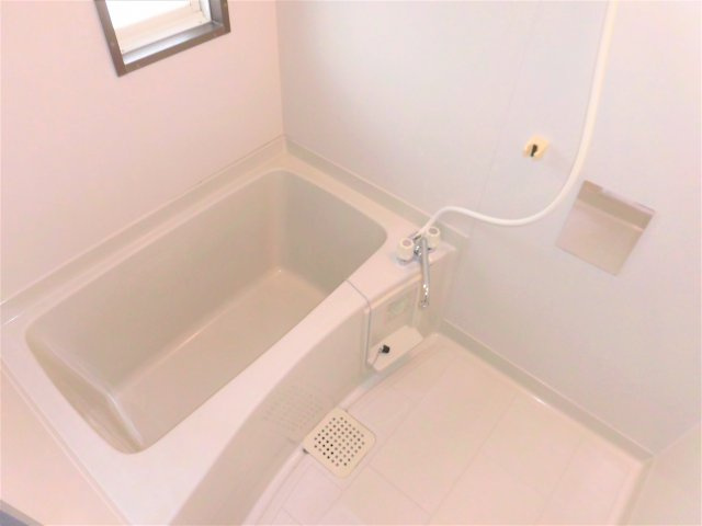 パナタウン杉ノ本Bの浴室