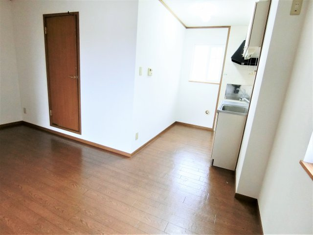 サンクレストⅡの居間・リビング