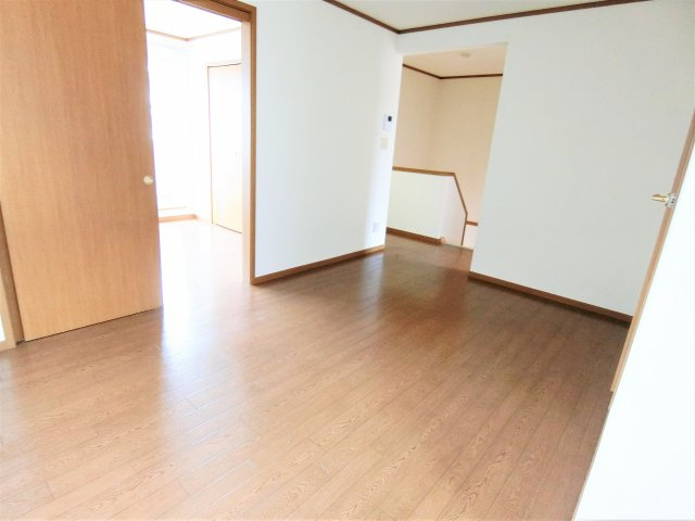 サンクレストⅡの居間・リビング
