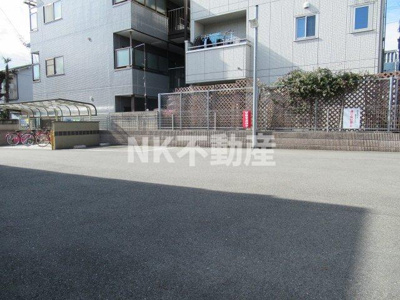 【駐車場】 | Felice（フェリーチェ）（八戸ノ里賃貸） | カースペースがあります