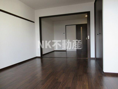 【居間・リビング】 | Felice（フェリーチェ）（八戸ノ里賃貸） | 洋室です。