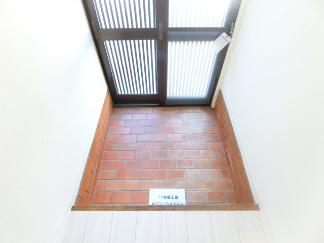 Re-Home福田の玄関