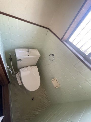 津山市総社　借家　5LDKのトイレ|１F