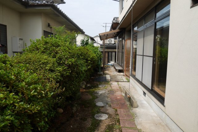 津山市総社　借家　5LDKの庭