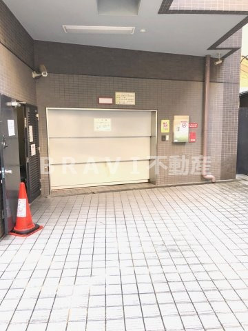 ユーシン大手前　BRAVI不動産の駐車場|【ユーシン大手前】駐車場完備です