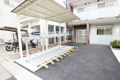 【その他共用部分】 | リライア沼袋 | 駐輪場