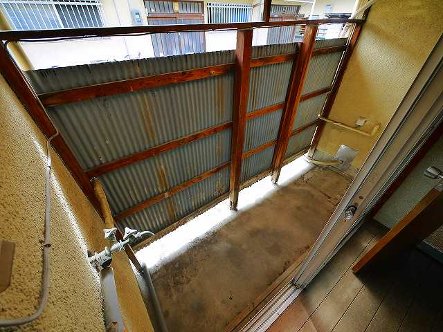 大西政男貸家のバルコニー|バルコニーがあります