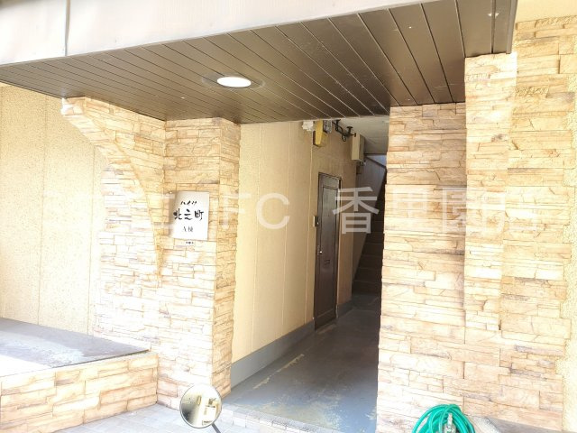ハイツ北之町Ａ棟のエントランス
