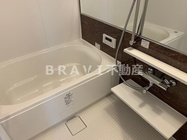 ラ・メゾンヴェール上町　BRAVI不動産の浴室|【ラ・メゾンヴェール上町】お風呂で日々の疲れを落としましょう