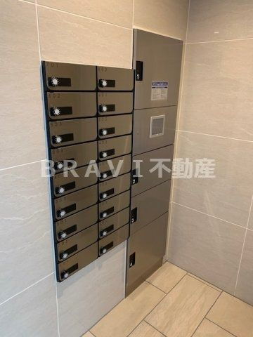 ラ・メゾンヴェール上町　BRAVI不動産のその他共用部分|【ラ・メゾンヴェール上町】宅配ボックス
