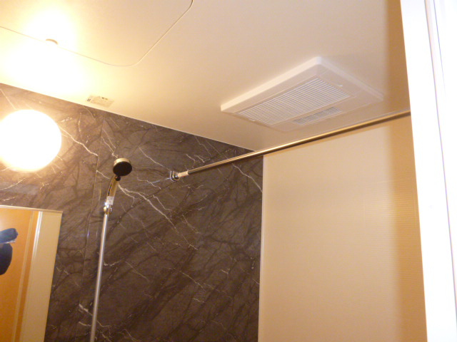 アヴァンティⅤ・Ｂの浴室|浴室乾燥機