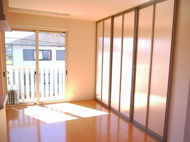 リビングタウン四条大路　Ａ棟の洋室|広々とした洋室です