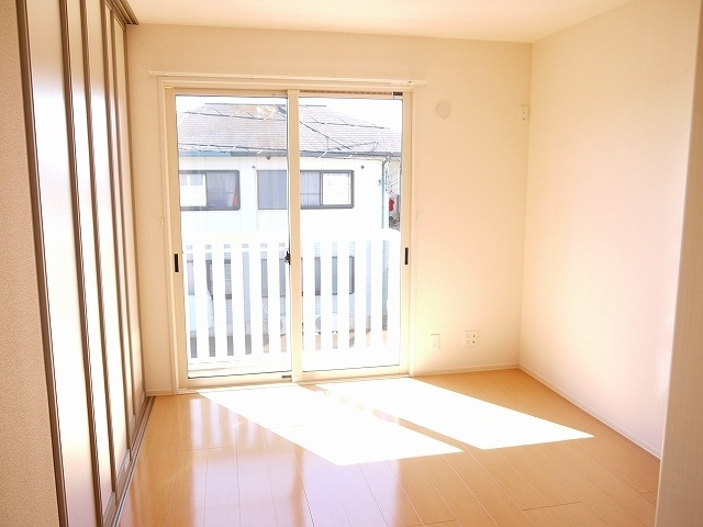 リビングタウン四条大路　Ａ棟の居間・リビング|ゆったり過ごせる居間です