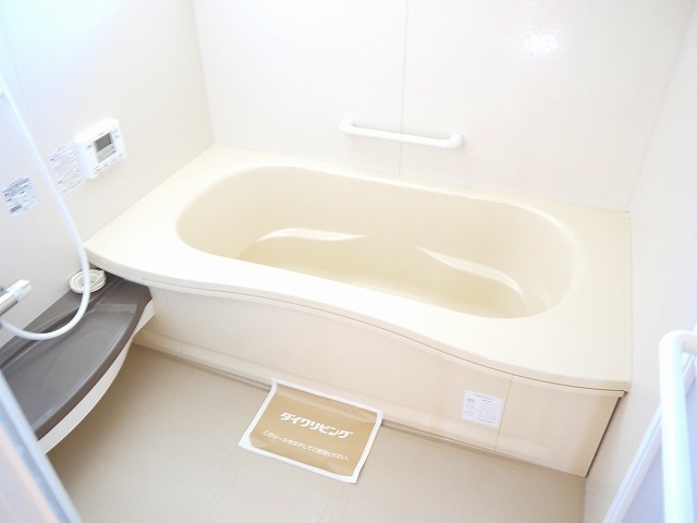 リビングタウン四条大路　Ａ棟の洋室|明るい洋室です