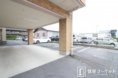 【駐車場】 | 山之手丸太マンション
