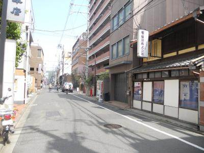 ビレイユ真英烏丸五条の周辺|前面道路