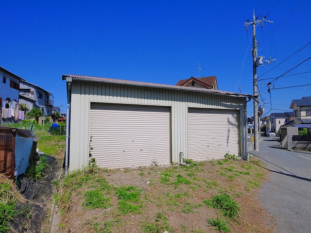 平松4丁目倉庫の外観