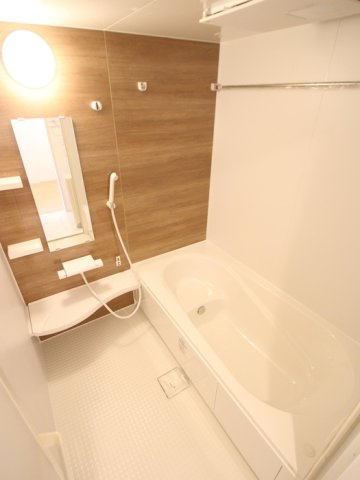 ドルフエンデⅢの浴室