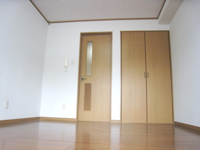 【寝室】