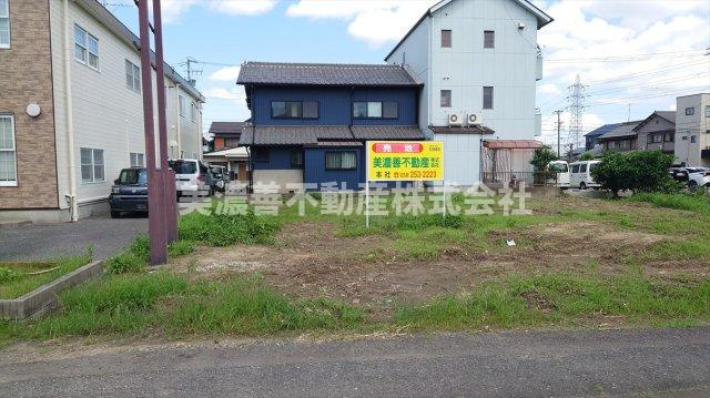 ５３８８３　岐阜市西荘土地