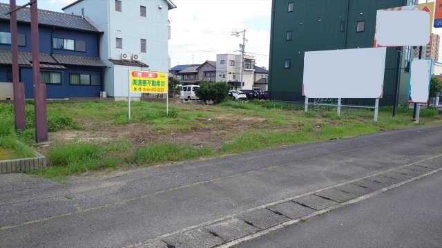 ５３８８３　岐阜市西荘土地の外観