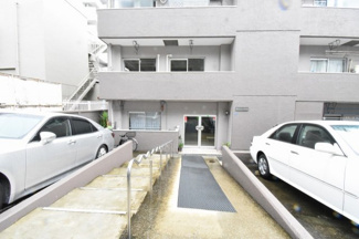 【エントランス】 | 東急大井町線「荏原町」駅徒歩8分、都営浅草線「馬込」駅徒歩7分、東急池上線「長原」駅徒歩10分！