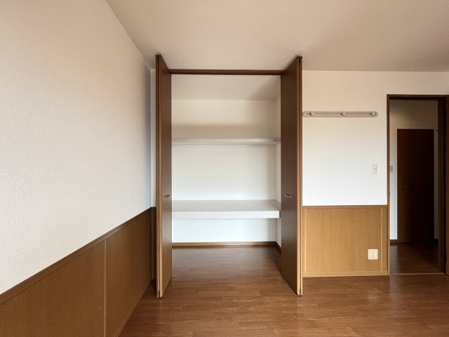 グランシャリオ堀川C棟の収納