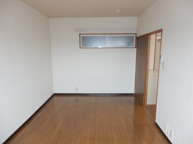 オアシス2の洋室|使い勝手のいい洋室です