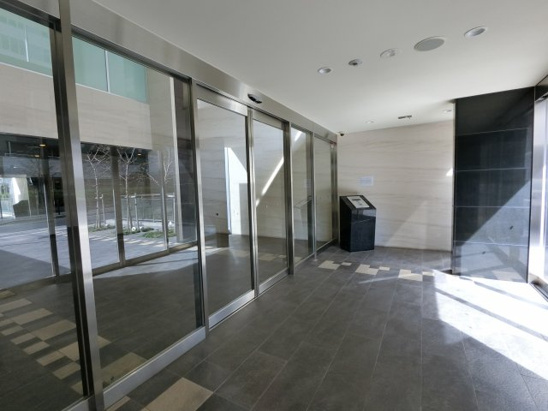 【エントランス】