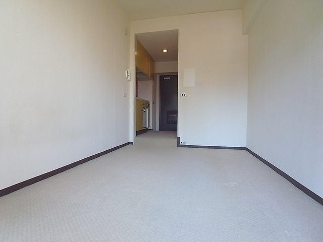 ネオダイキョー神戸元町の居間・リビング